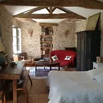 Manoir Saint-louis Bed & Breakfast Bouglon