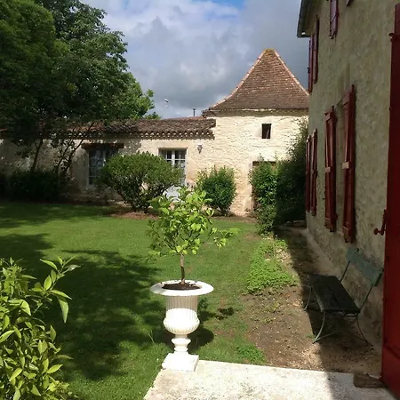 Alojamento de Acomodação e Pequeno-almoço Manoir Saint-louis Bouglon