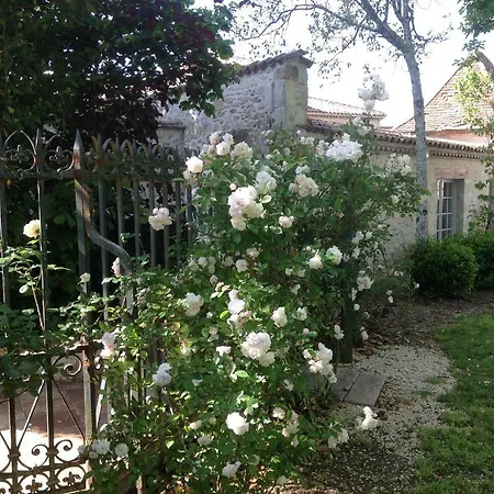 Manoir Saint-louis Bed & Breakfast 4*