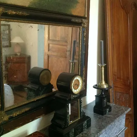 Alojamento de Acomodação e Pequeno-almoço Manoir Saint-louis 4*