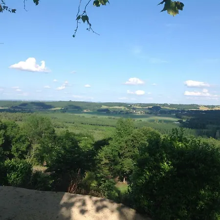 Manoir Saint-louis Bed & Breakfast 4*