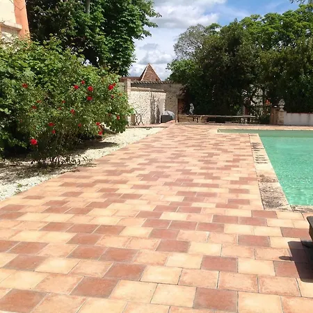 Alojamento de Acomodação e Pequeno-almoço Manoir Saint-louis Bouglon
