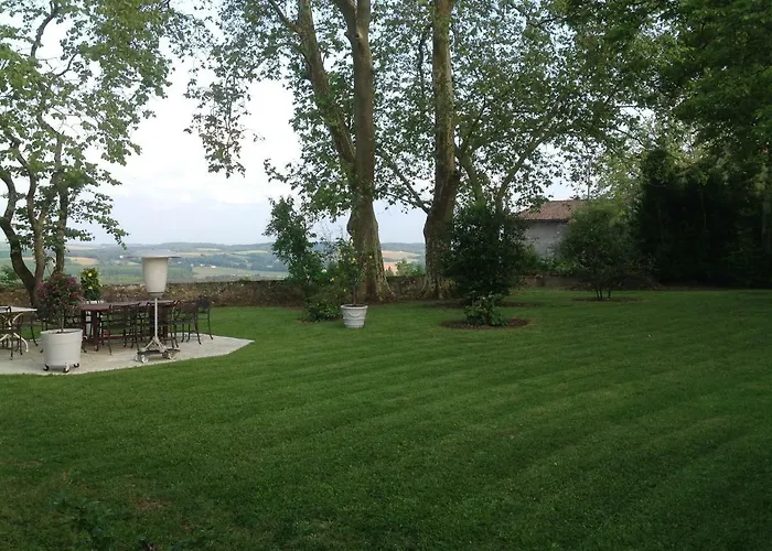 Manoir Saint-louis Bed & Breakfast Bouglon