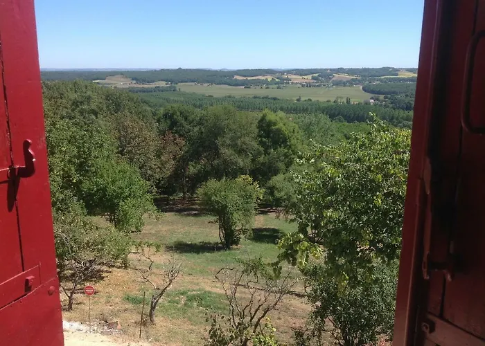 Manoir Saint-louis Oda ve Kahvaltı 4*