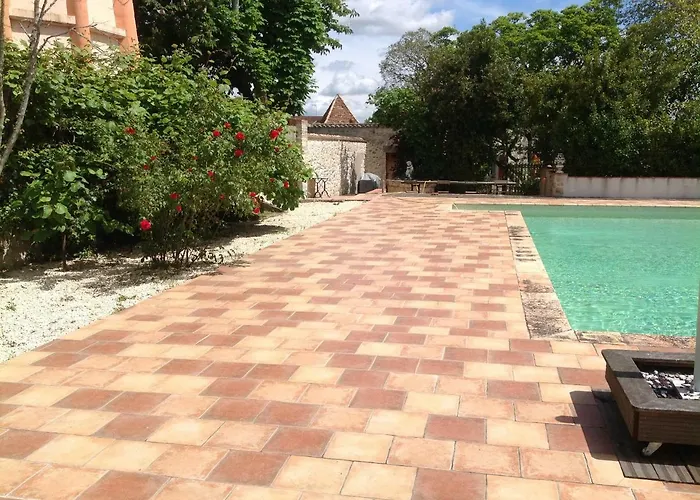 ベッド・アンド・ブレックファスト Manoir Saint-louis ブグロン
