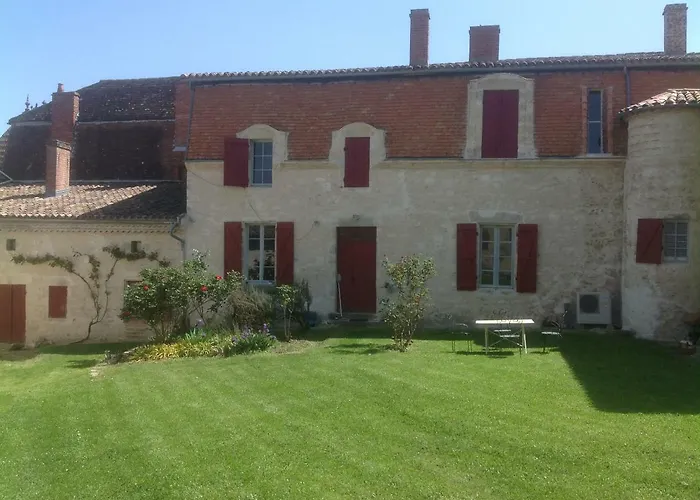 Manoir Saint-louis Bed & Breakfast
